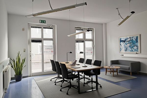 Gepflegtes Büro und Geschäftslokal